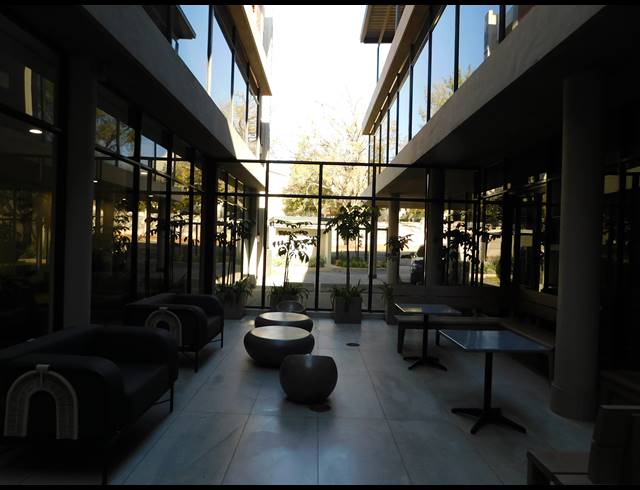 854M² OFFICE TO LET IN WAVERLEY